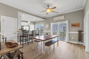 Dining - Once Upon A Tide, Pet Friendly Luxury Beach House, Just a Block from Beach in Cherry Grove (North Myrtle Beach)