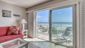 Ălytelevisio, kirjoja