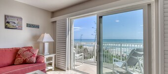 Wrap-Around Balcony-Direct Ocean Front!