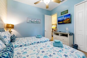 5 bedrooms, iron/ironing board, free WiFi, bed sheets