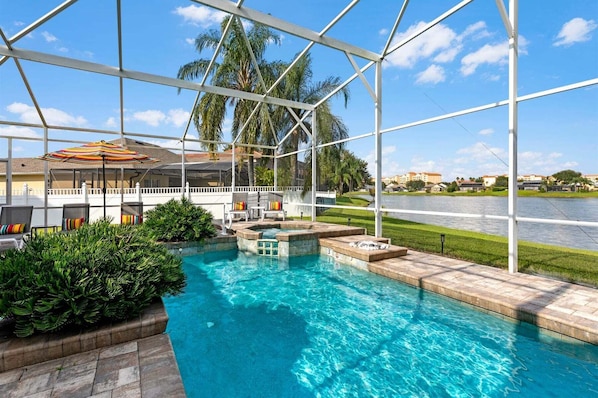 Beheizter Pool