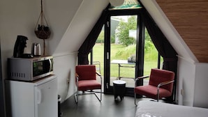 1 Schlafzimmer, schallisolierte Zimmer, WLAN, Bettwäsche