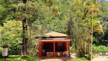 Área de parrilladas y picnic