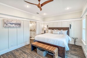3 bedrooms, desk, iron/ironing board, WiFi - Spring Break on 30A • Spacious Pet Friendly Home • Walk to Beach, Shops & Dining (Santa Rosa Beach - Gulf Place 30A)