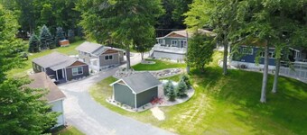 OAK - Grace Landing Cottages With Stunning Sunsets Over Hamlin Lake