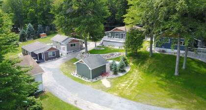 OAK - Grace Landing Cottages With Stunning Sunsets Over Hamlin Lake