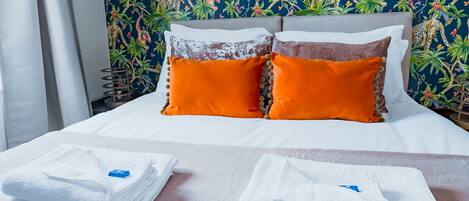 3 室のベッドルーム、アイロン / アイロン台、旅行用ベビーベッド、WiFi (無料)