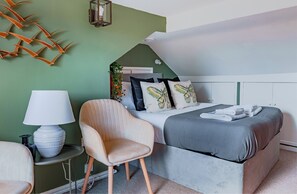 3 chambres, fer et planche à repasser, lit parapluie, Wi-Fi gratuit