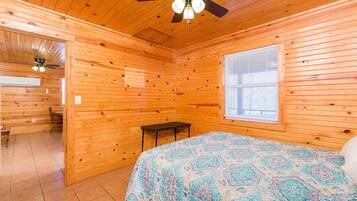 1 bedroom, bed sheets