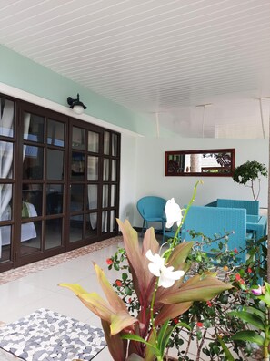 Terrace/patio - Cabanes des Anges Guest House (La Digue)