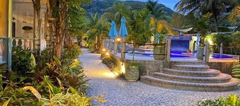 Cabanes des Anges Guest House