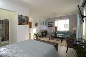 1 bedroom, desk, iron/ironing board, free WiFi