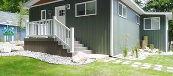 BIRCH - Grace Landing Cottages With Stunning Sunsets Over Hamlin Lake