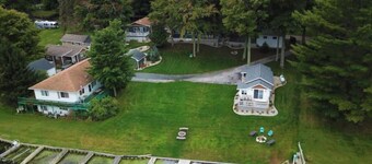 BIRCH - Grace Landing Cottages With Stunning Sunsets Over Hamlin Lake