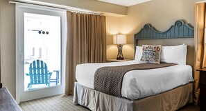 2 bedrooms, in-room safe, desk, iron/ironing board