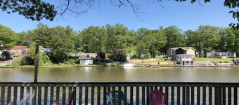 Dock Life Cottage 7 - Riverside, 2 Bedroom, Wasaga
