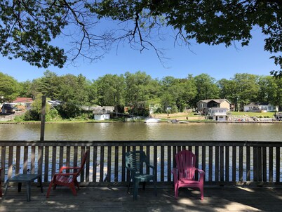 Dock Life Cottage 7 - Riverside, 2 Bedroom, Wasaga