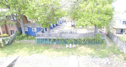 Dock Life Cottage 5 - Riverside, 1 Bedroom, Wasaga
