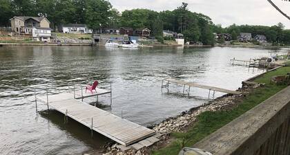 Dock Life Cottage 8 - Riverside, 1 Bedroom, Wasaga