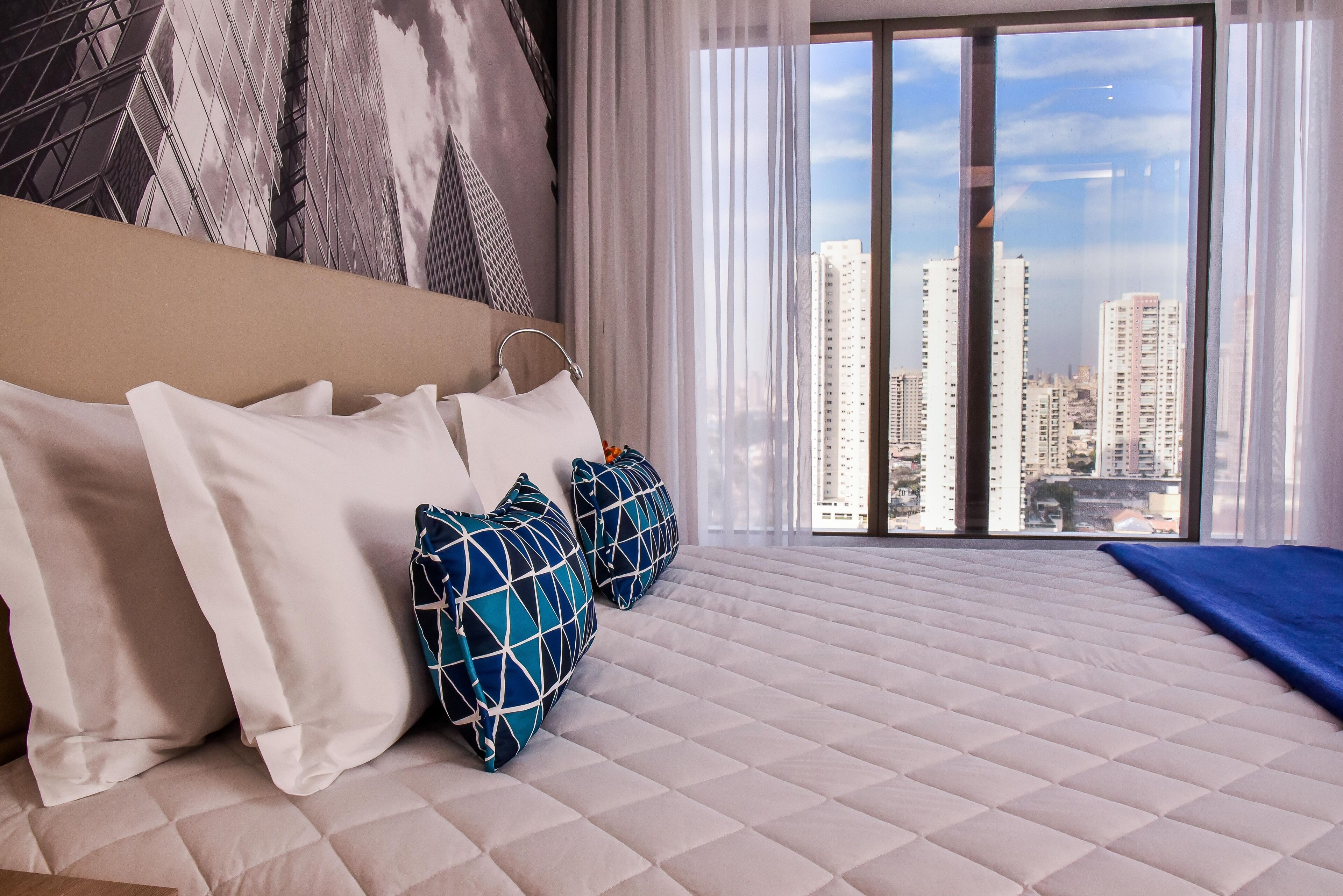 Minibar, in-room safe, desk, laptop workspace