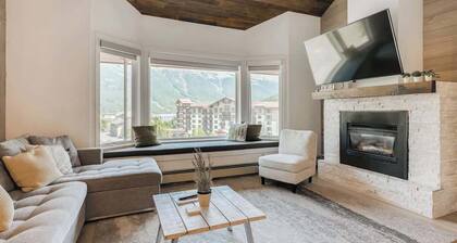 Penthouse, Ski slope views, Walk to Slopes