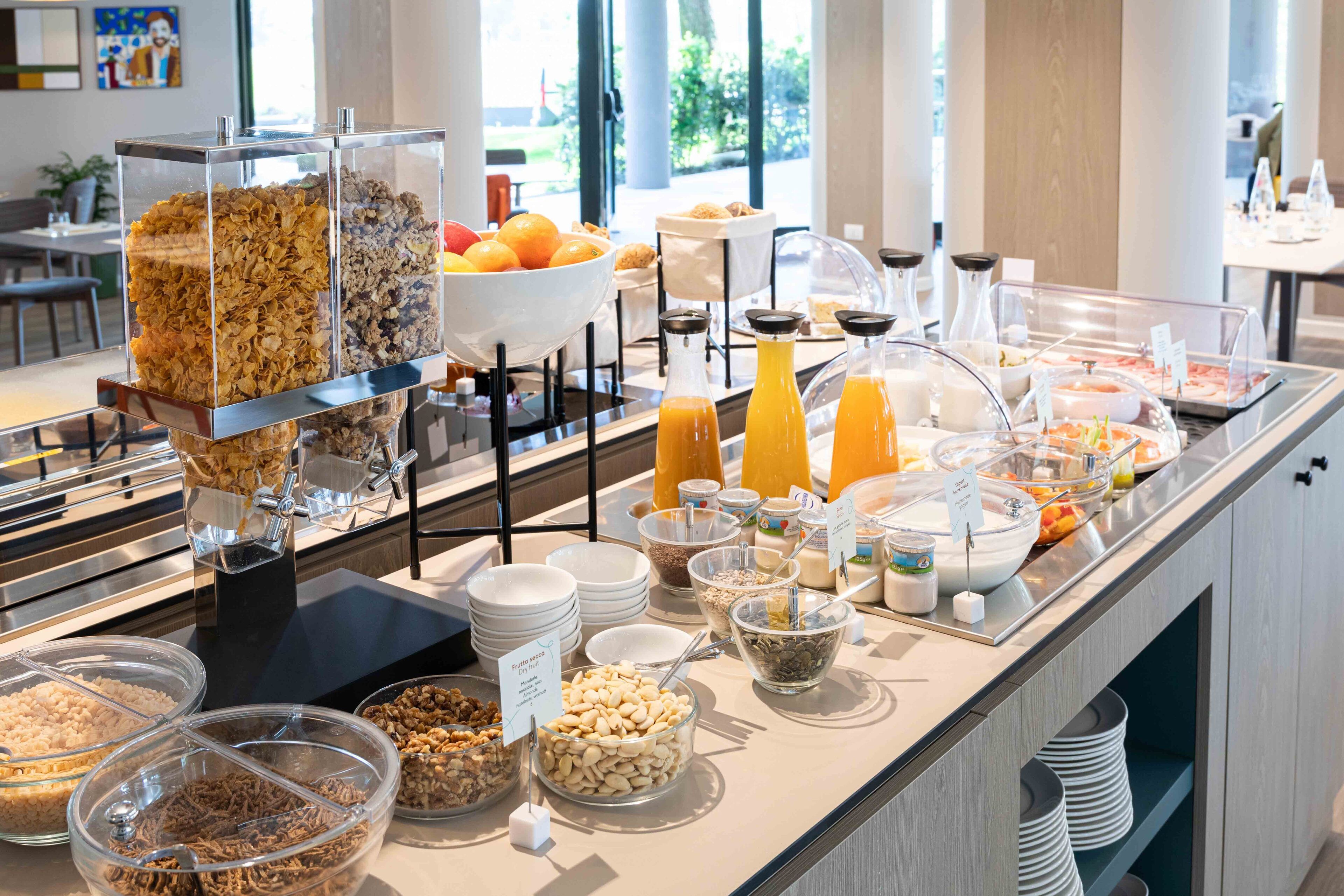 Dagelijks ontbijtbuffet (EUR 15 per persoon)