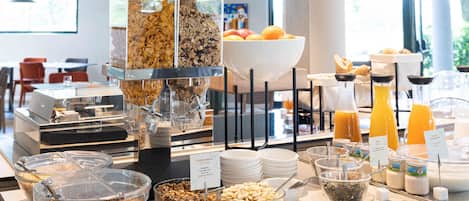 Daily buffet breakfast (EUR 15 per person)