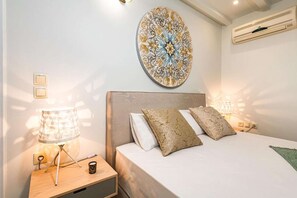 4 slaapkamers, een strijkplank/strijkijzer, gratis wifi, beddengoed