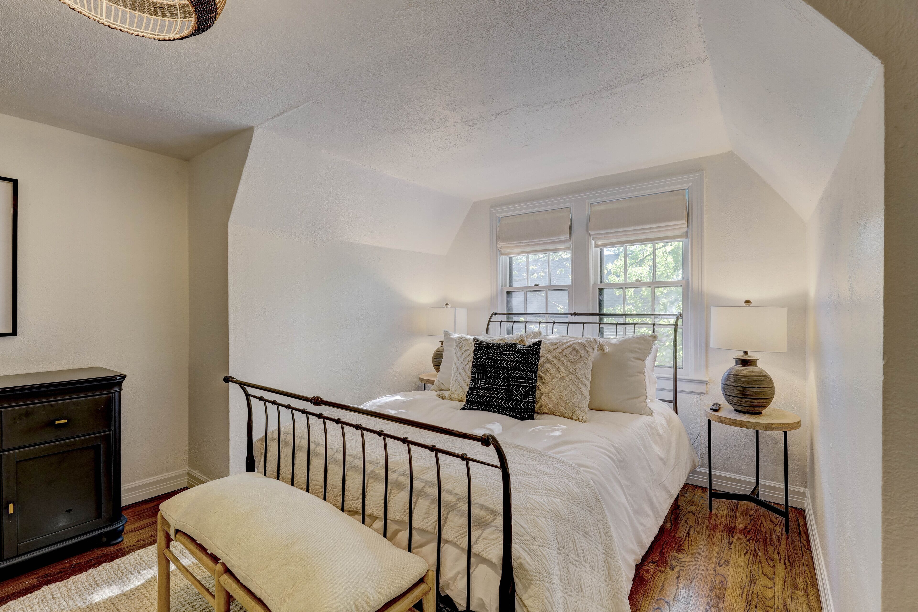 4 slaapkamers, een bureau, reisbedje, gratis wifi