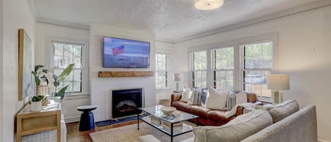 Smart TV, fireplace, offices