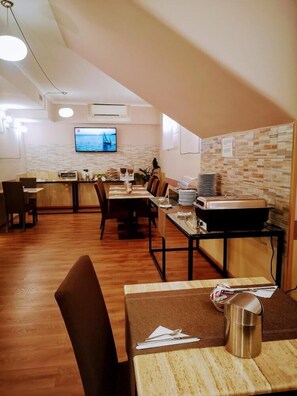 Dining - Hotel La Riva (Rome)