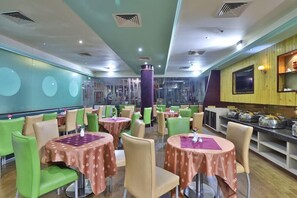 Dining - Palette Phoenix Hotel (Dubai)