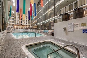 Condo (Myrtle Beach Resort 236-B) | Alberca | Alberca techada y alberca al aire libre