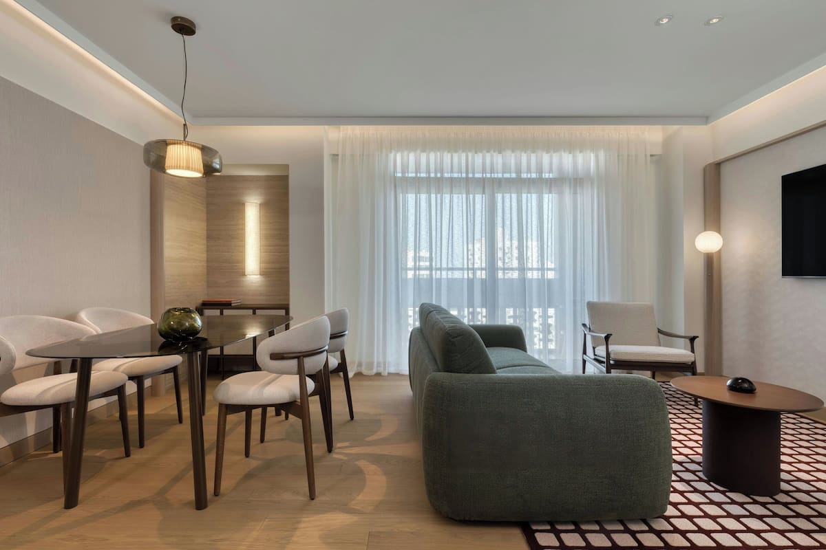 Suite, 1 Bedroom, Non Smoking, Balcony