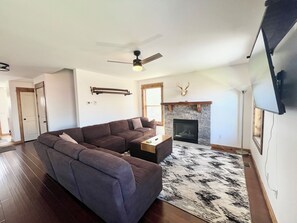 Smart-tv en een open haard