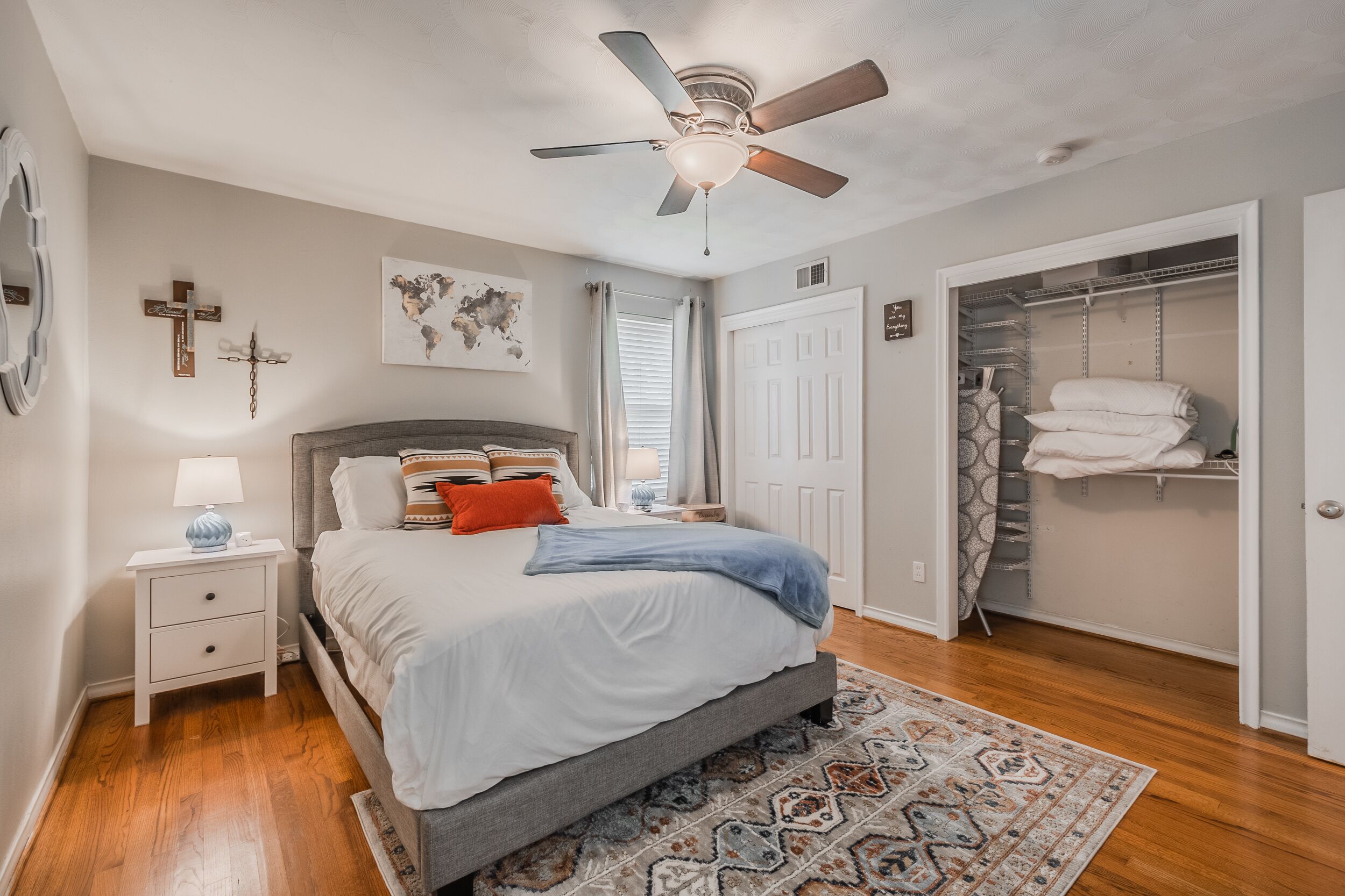 3 bedrooms, iron/ironing board, free WiFi, bed sheets