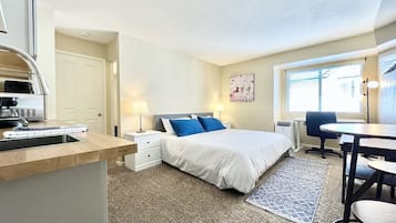 1 bedroom, desk, iron/ironing board, free WiFi