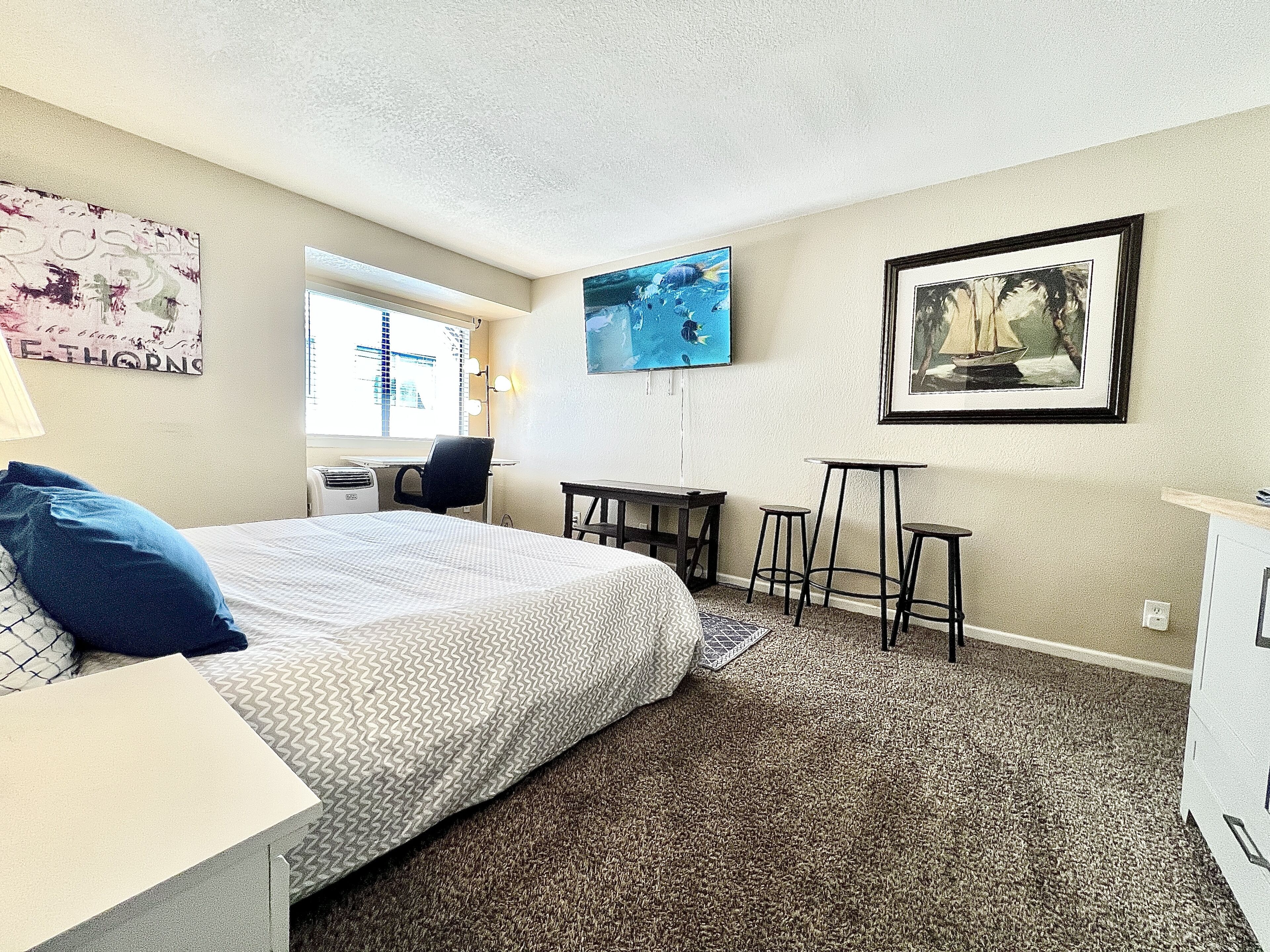 1 slaapkamer, een bureau, een strijkplank/strijkijzer, gratis wifi