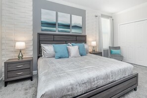 6 bedrooms, iron/ironing board, WiFi, bed sheets