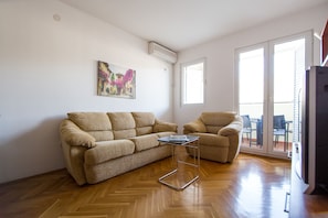 Comfort Apartment | Living area