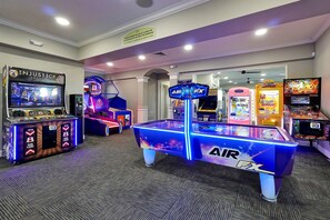 Spielezimmer