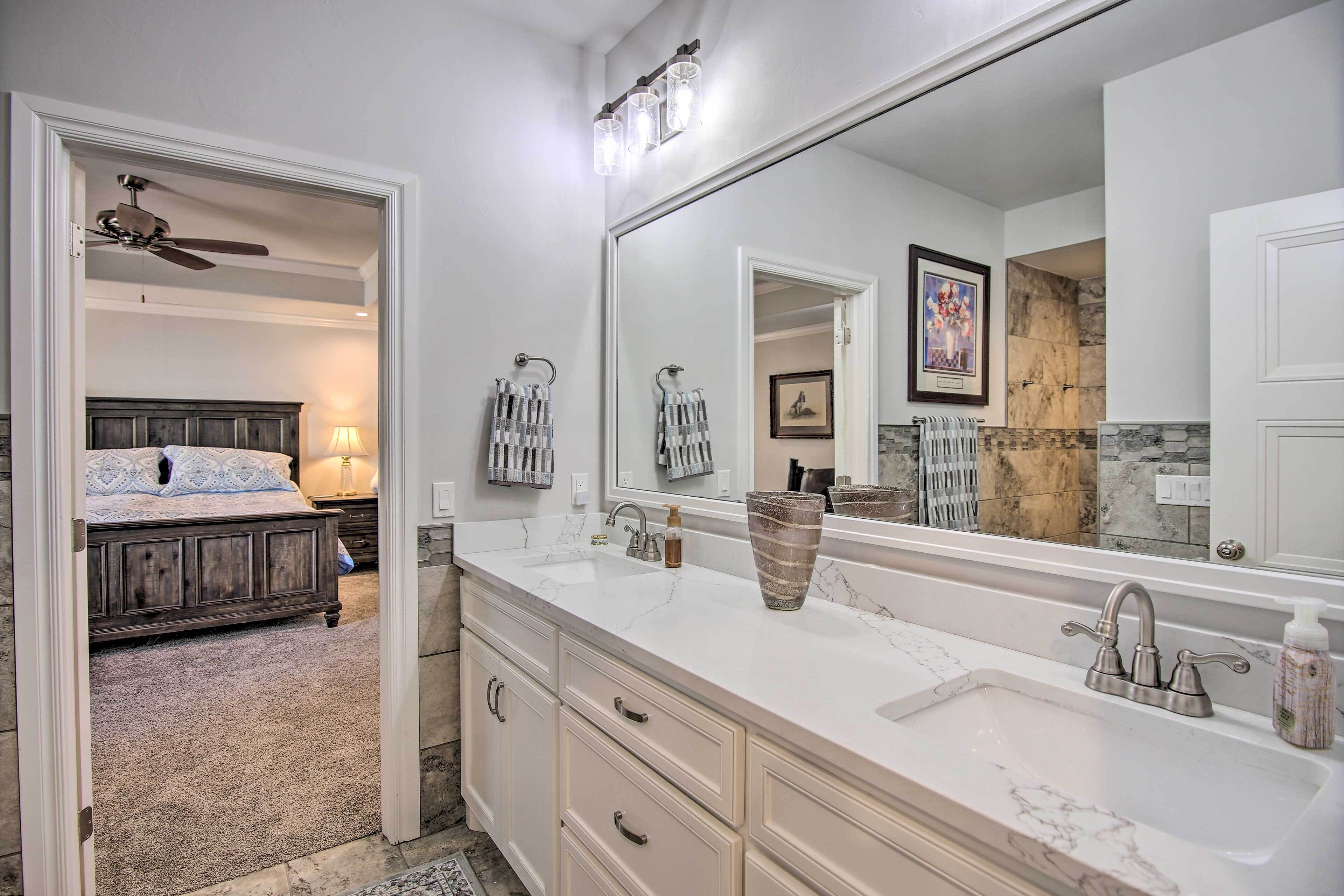 Modern OKC Retreat 0.5 Miles to Plaza District!, Oklahoma City, OK Vacation Rental Private