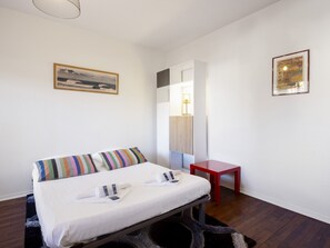 Iron/ironing board, WiFi, bed sheets - Studio Marinella - Welkeys (Anglet)
