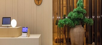 Ji Hotel (Shenzhen Shennan Avenue Huaqiang)