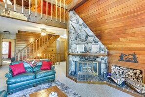 TV, fireplace - Cozy Black Hills Nature Retreat w/ Private Deck! (Rapid City)
