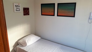 1 quarto, ferros/tábuas de passar roupa, Wi-Fi, roupa de cama