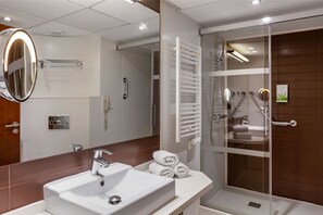 Hair dryer, towels - Family 2-Bed Apartment | Costa del Sol | Sleeps 6 (Benalmádena)