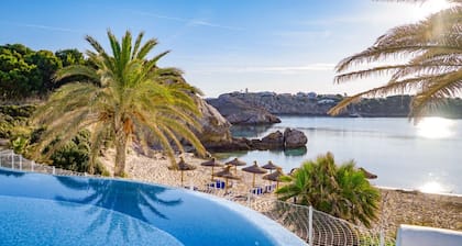 Modern 1-Bed Apartment | Near the Beach | Sleeps 4