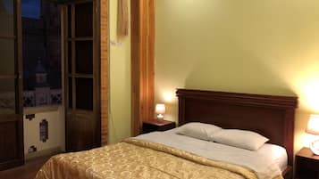 Apartemen | 2 kamar tidur, ruang kerja ramah laptop, dan setrika/meja setrika