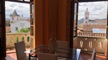 Bữa sáng kiểu Anh hàng ngày (4 USD/mỗi người)